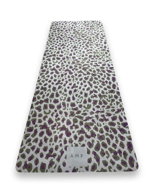 Load image into Gallery viewer, Amp Yoga mat - camo print

