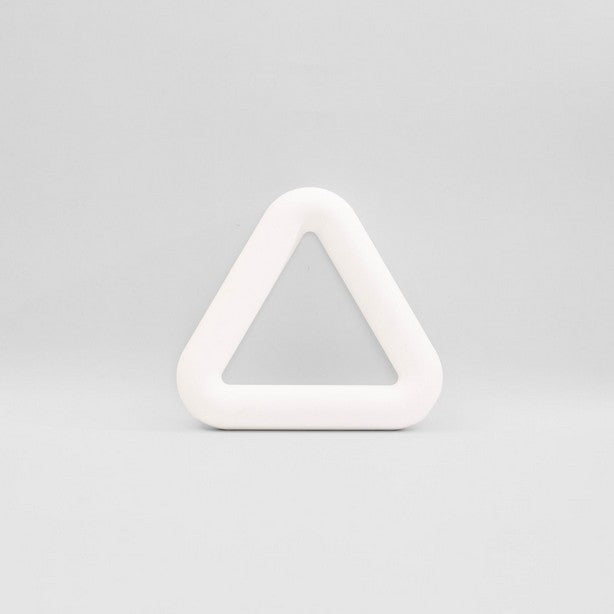 Peak strength weighted triangle 3.1kg white
